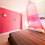 Appartement Confortable Avec Vue Sur Mer A Pointe Noire 51M² Piscine