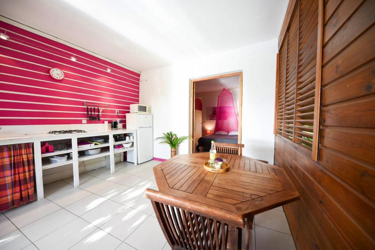 Confortable Avec Vue Sur A Noire 51m² Piscine